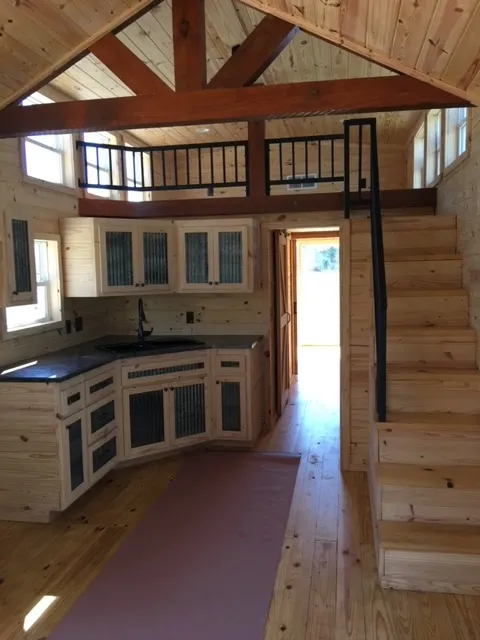 4B Custom Cabin- CHATEAU LA SALLE