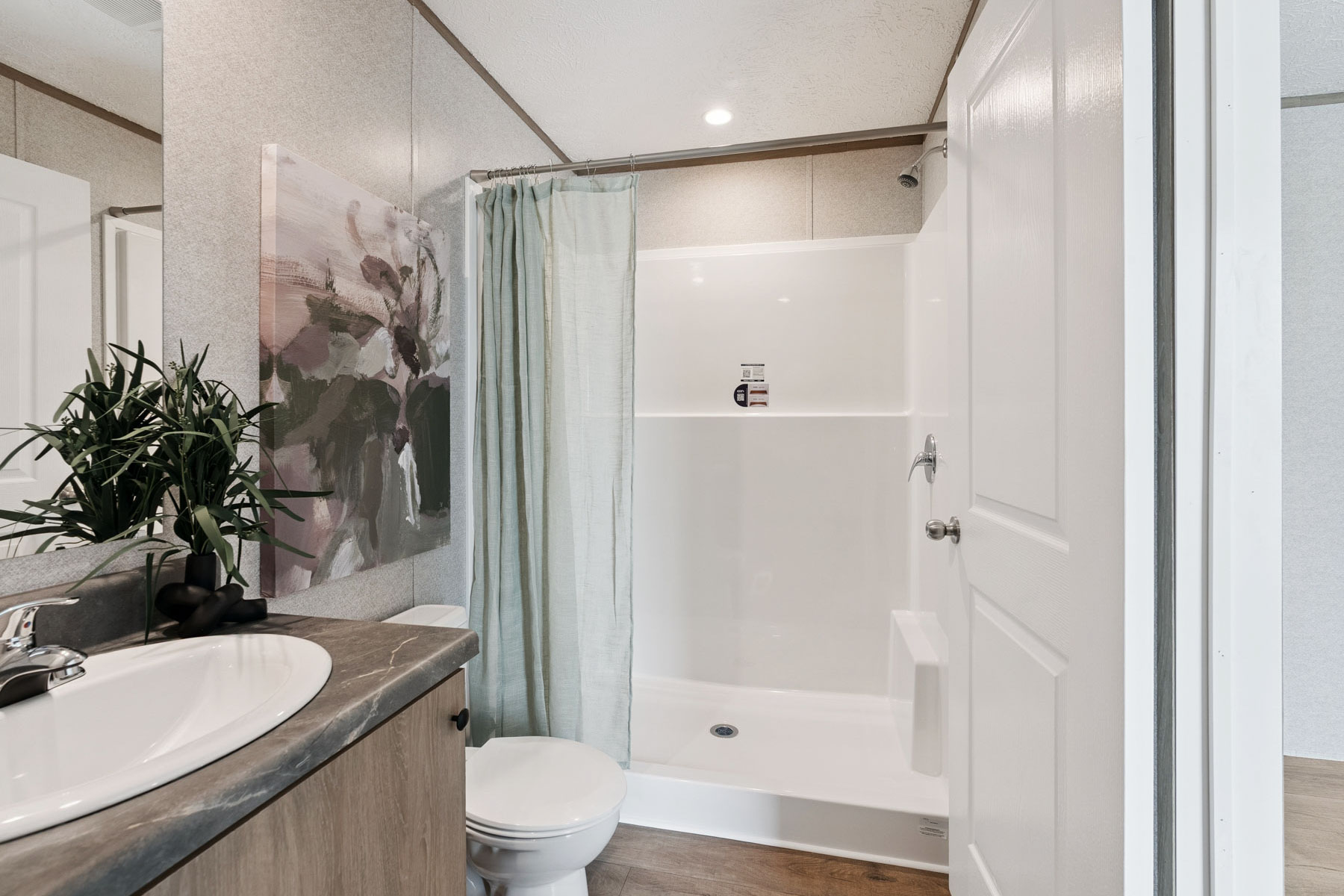 Belmont - 3BR / 3BTH