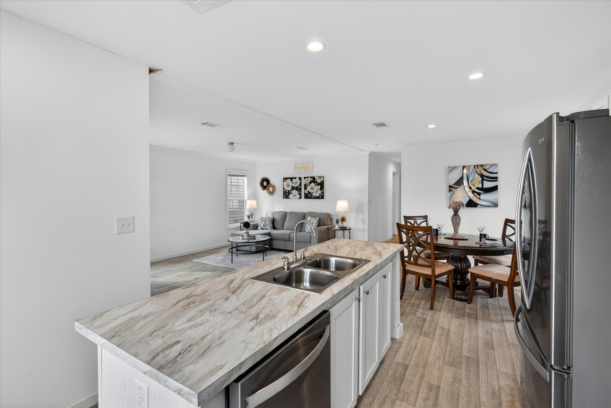 Forest Manor 3523B