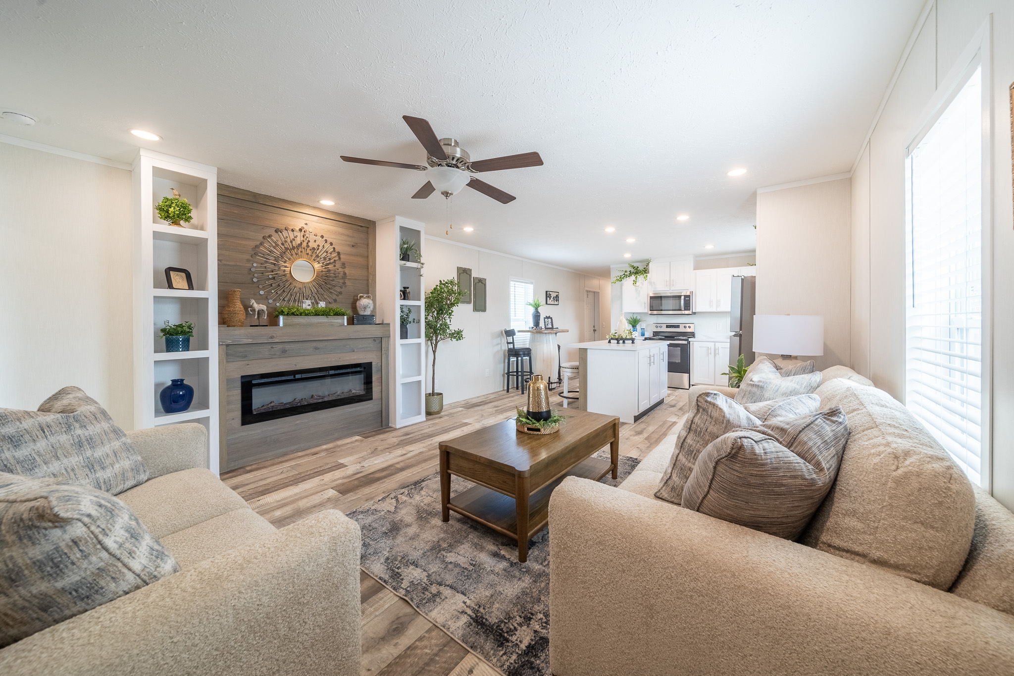 Roseland (Exclusive Series)